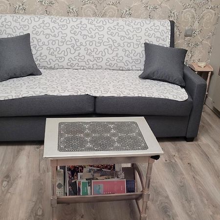 Ferienwohnung Aux Nobles Acacias Épagne-Épagnette Exterior foto