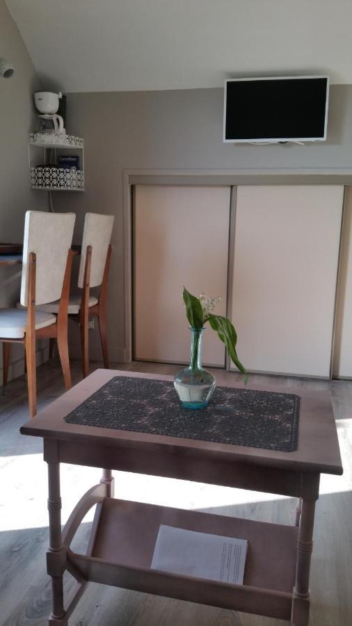Ferienwohnung Aux Nobles Acacias Épagne-Épagnette Exterior foto